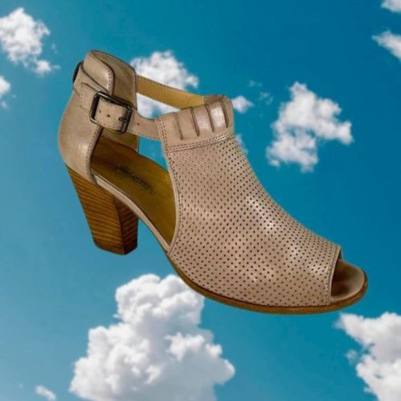 Paul Green 5154 6.5 Leather Mesh Taupe Heeled Boot - Picture 12 of 12